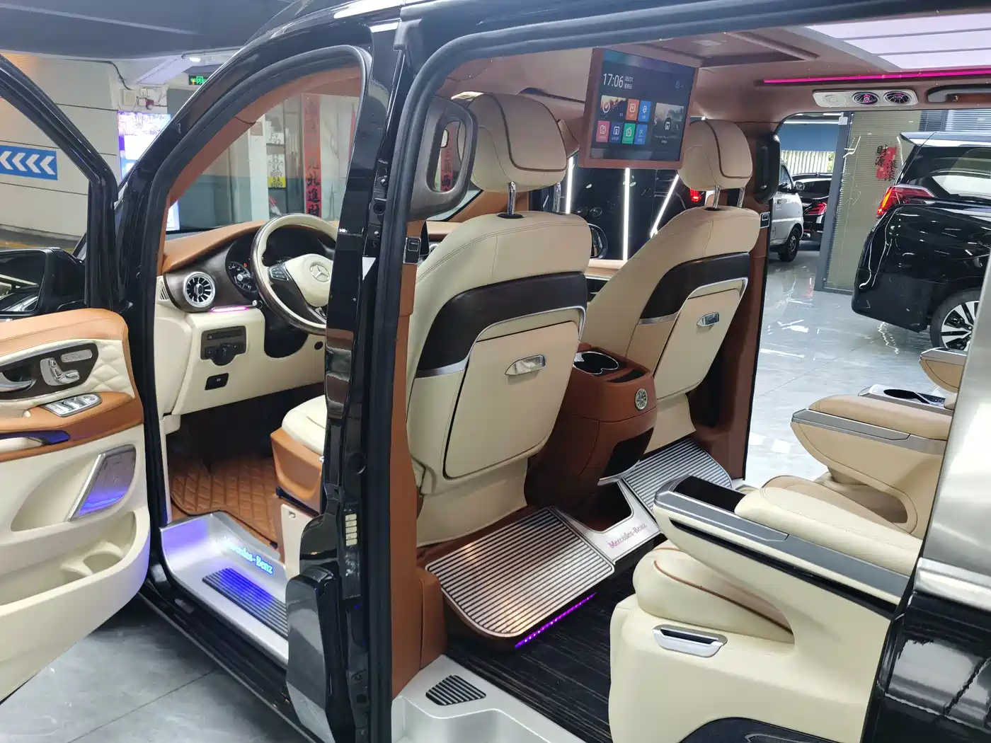 Mercedes-Benz Vito 2021 2.0T Business Edition 7-seater фото 6