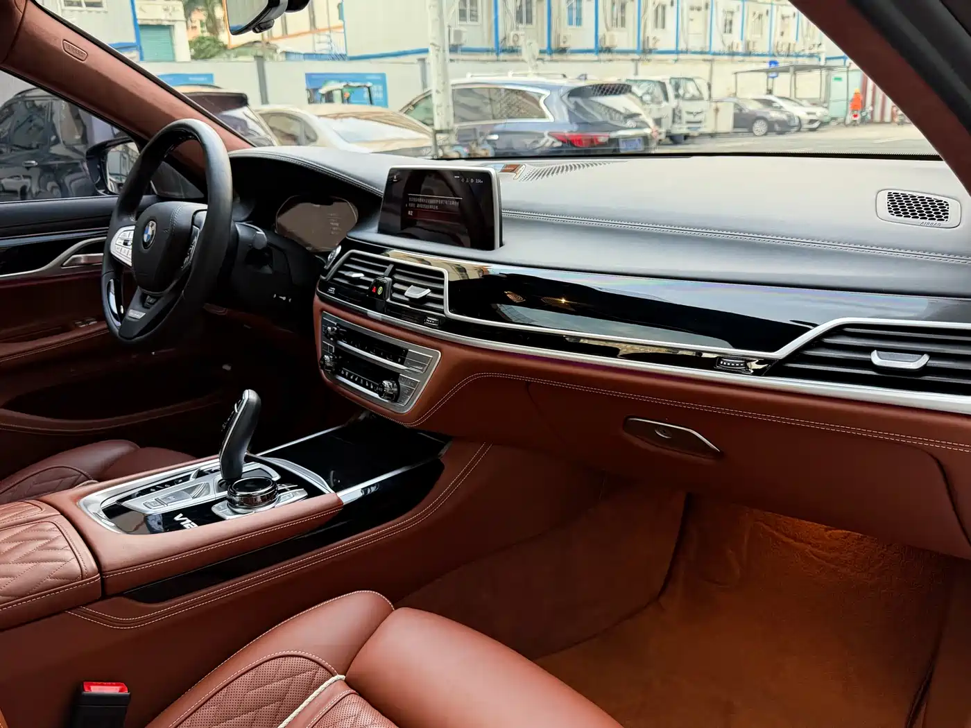 BMW 7 Series 2019 M760Li xDrive V12 Sport Package фото 14