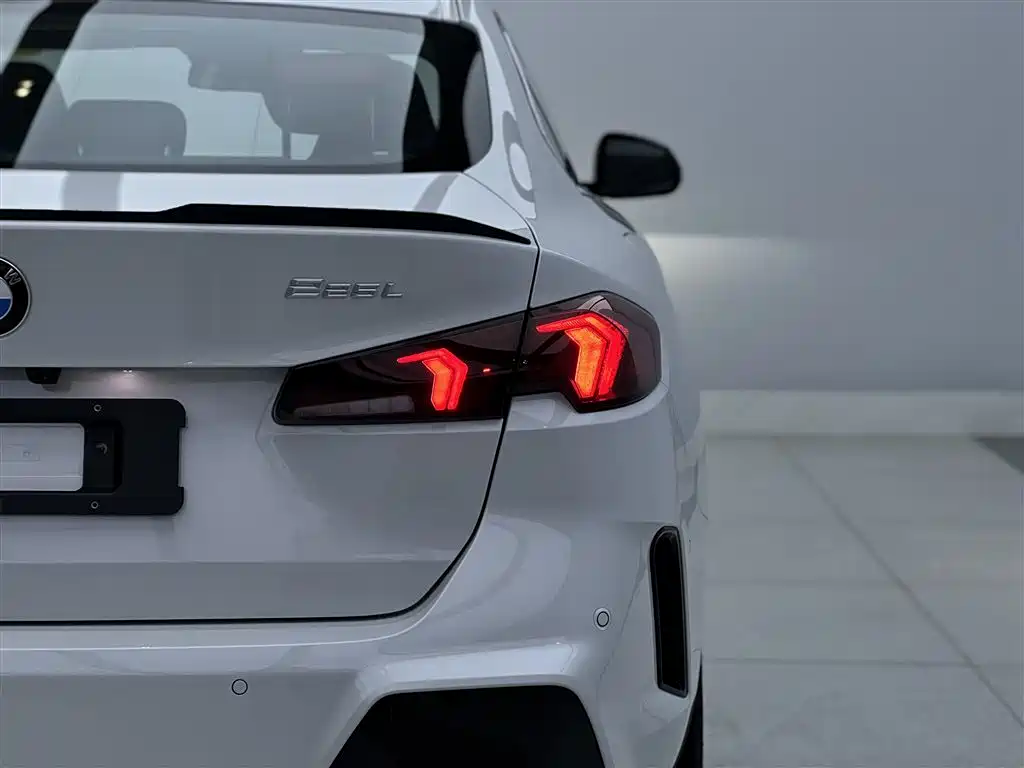 BMW 2 Series 2025 225L M Sport Moonlight Package фото 10
