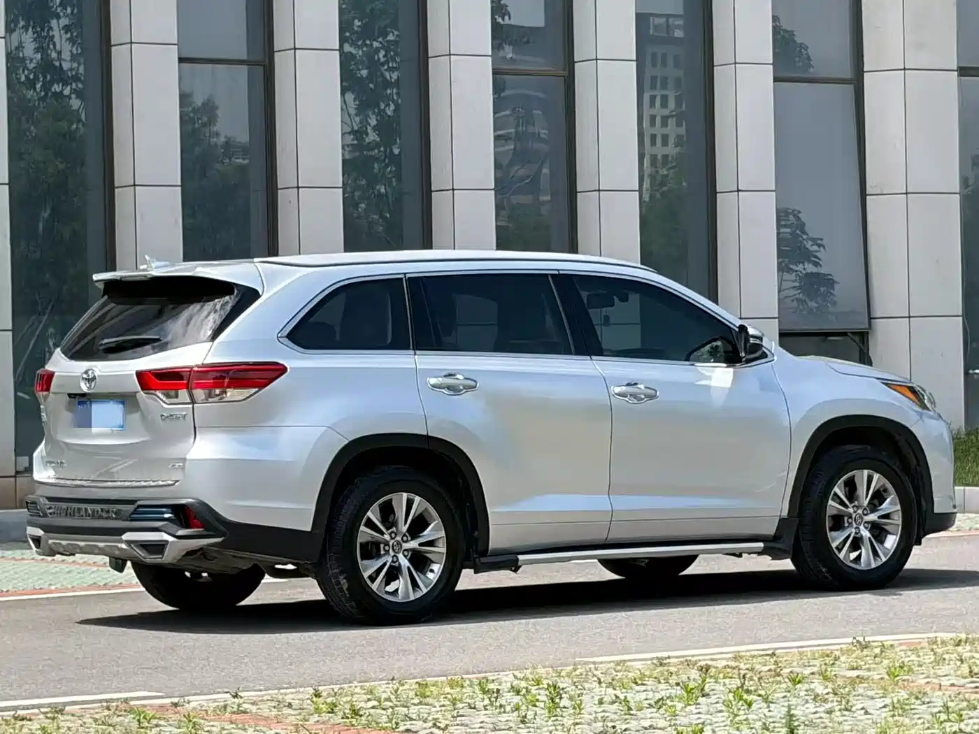 Toyota Highlander 2018 2.0T 4WD Elite 7-seater (China V) фото 4