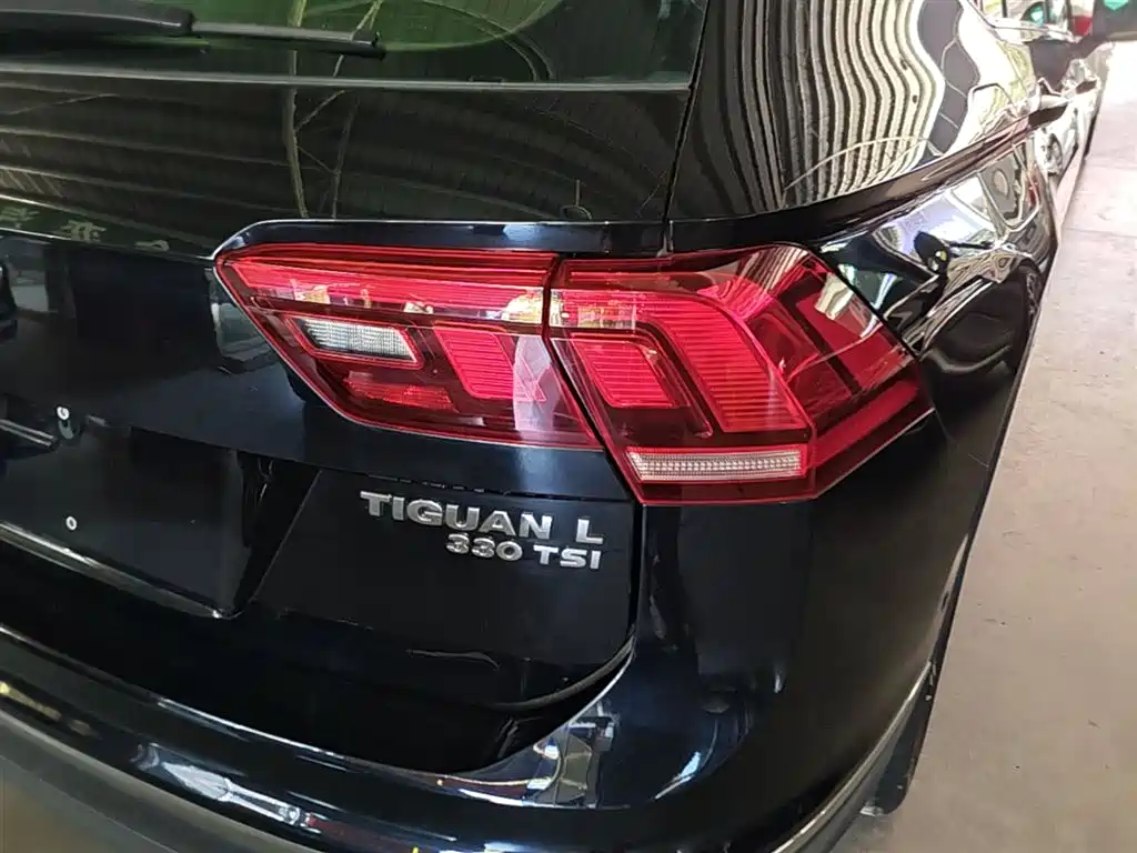 Volkswagen Tiguan L 2019 330TSI Auto 2WD Smart Luxury Edition China V фото 8