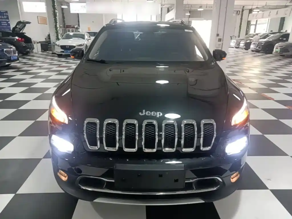 Jeep Cherokee 2018 2017 2.0L Superior Edition