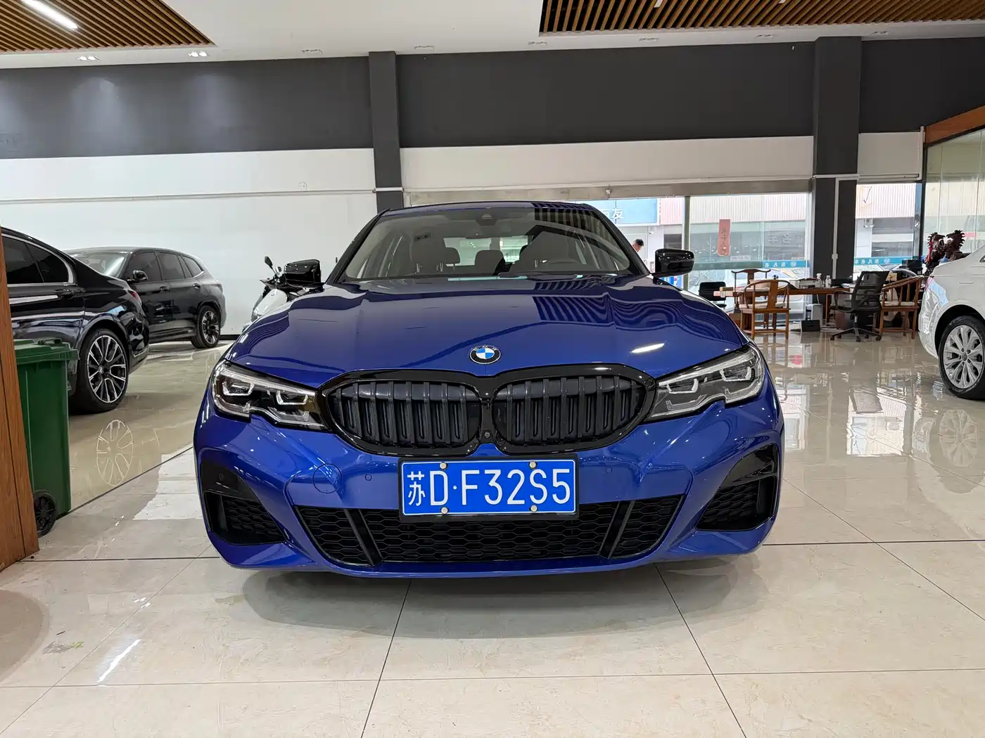 BMW 3 Series 2021 Facelift 325Li M Sport Shadow Edition фото 2