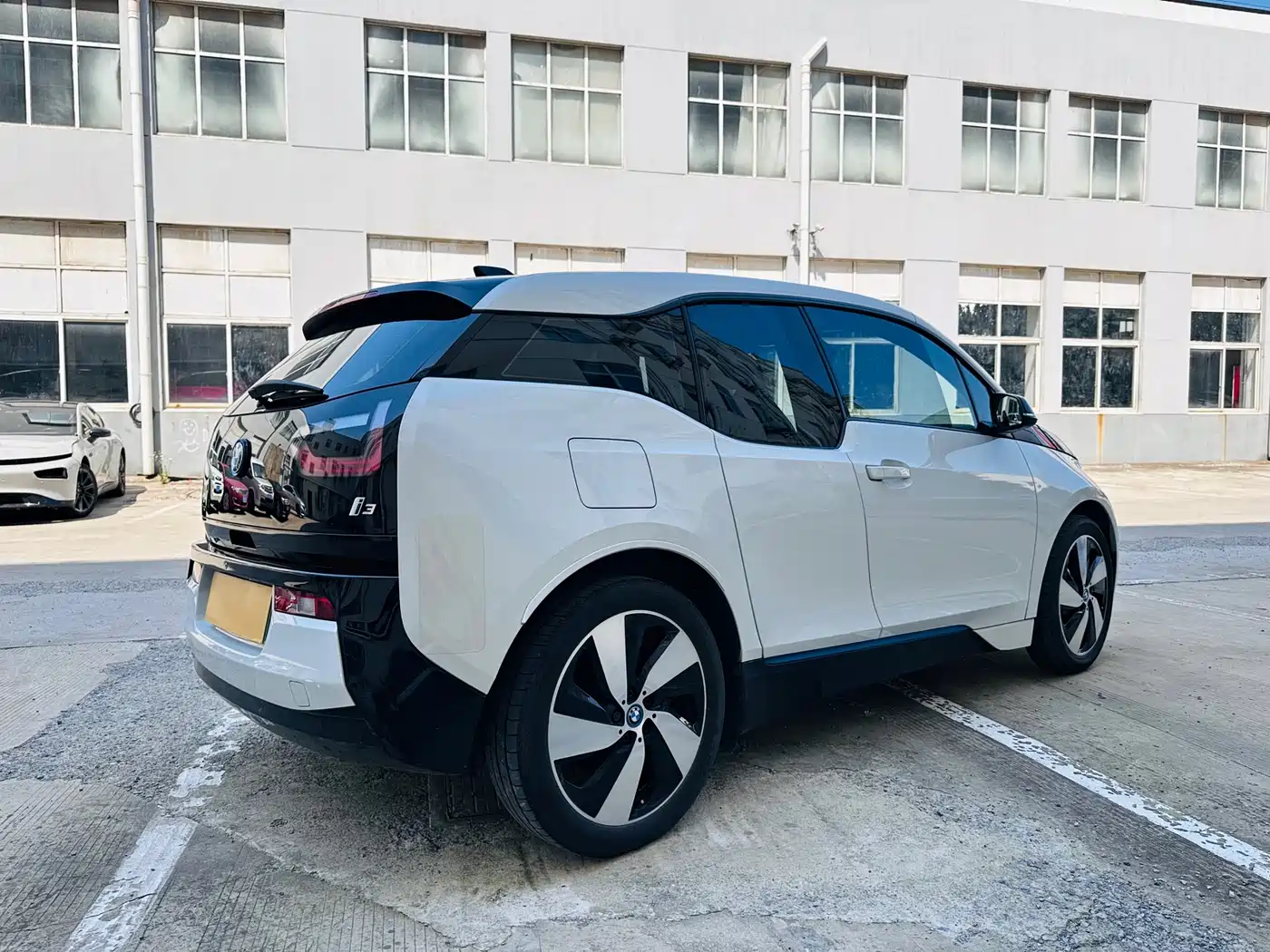 BMW i3 (Import) 2016 Upgraded Luxury Model фото 8