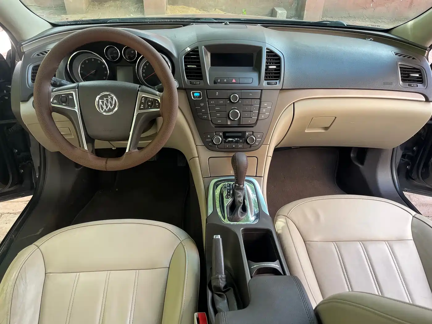 Buick Regal 2012 Model 2.0L Luxury фото 11