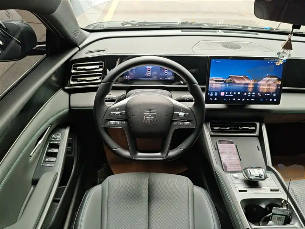 BYD Qin L 2025 DM-i Smart Drive Edition 80KM Leading фото 11