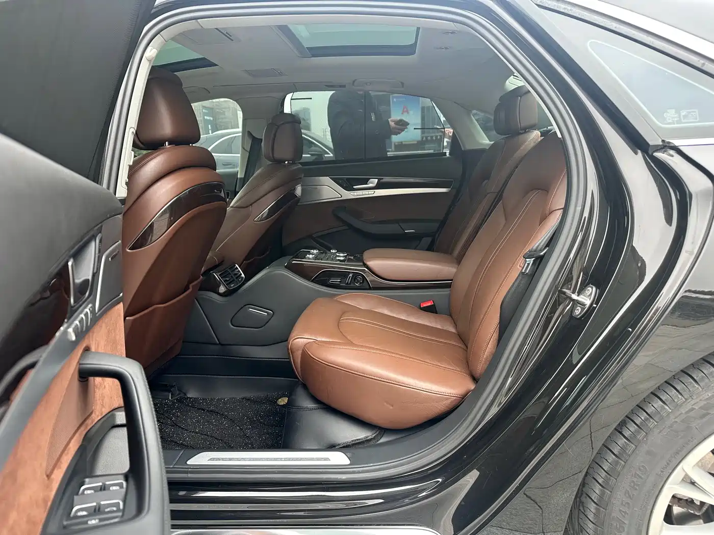 Audi A8 2014 A8L 45 TFSI quattro Luxury фото 24