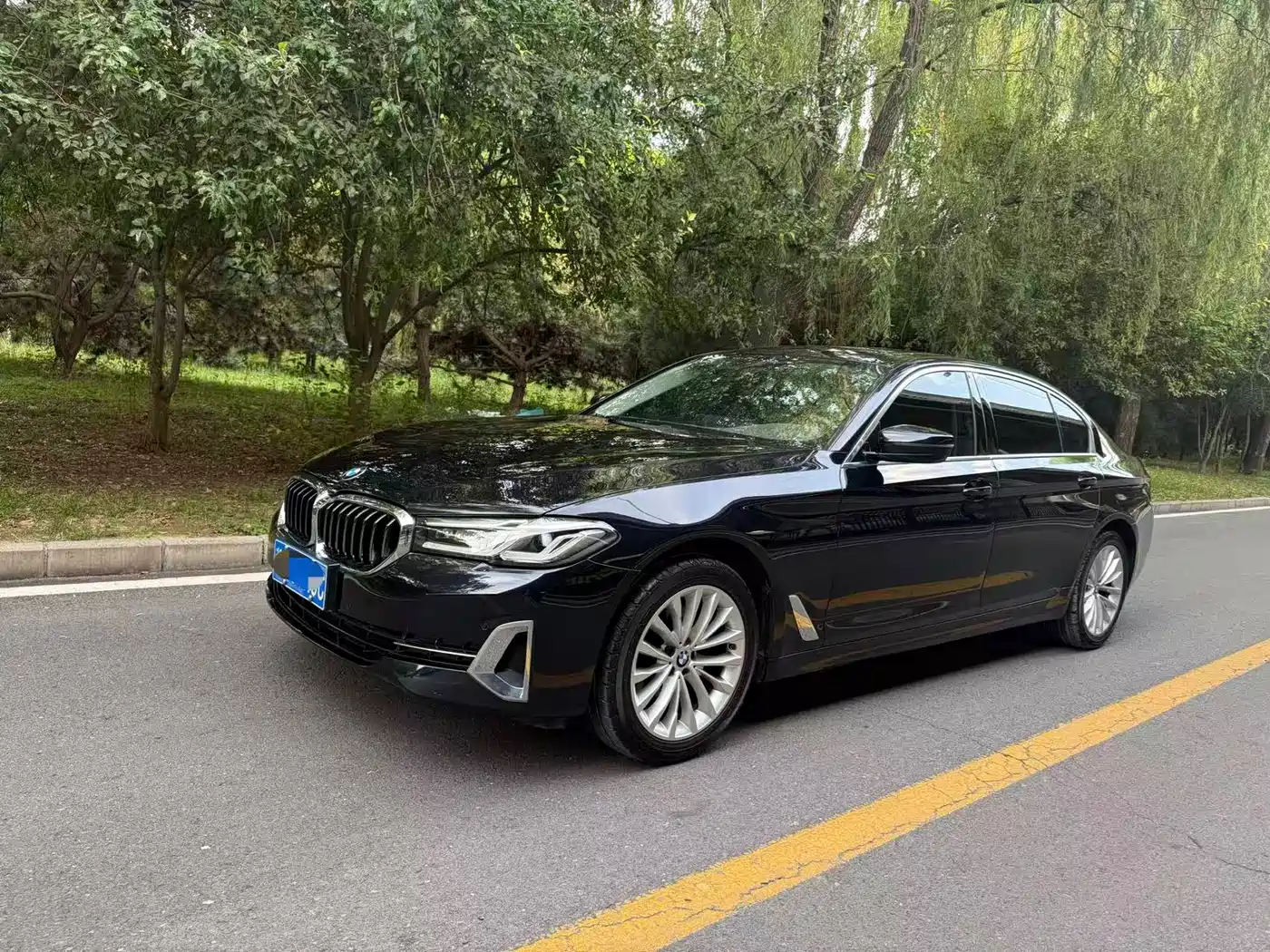 BMW 5 Series 2022 Facelift 525Li Luxury Package