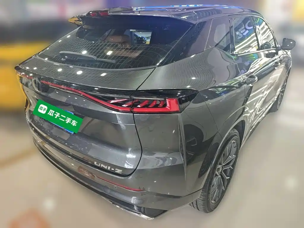 Changan UNI-Z 2024 2025 1.5T Luxury Edition