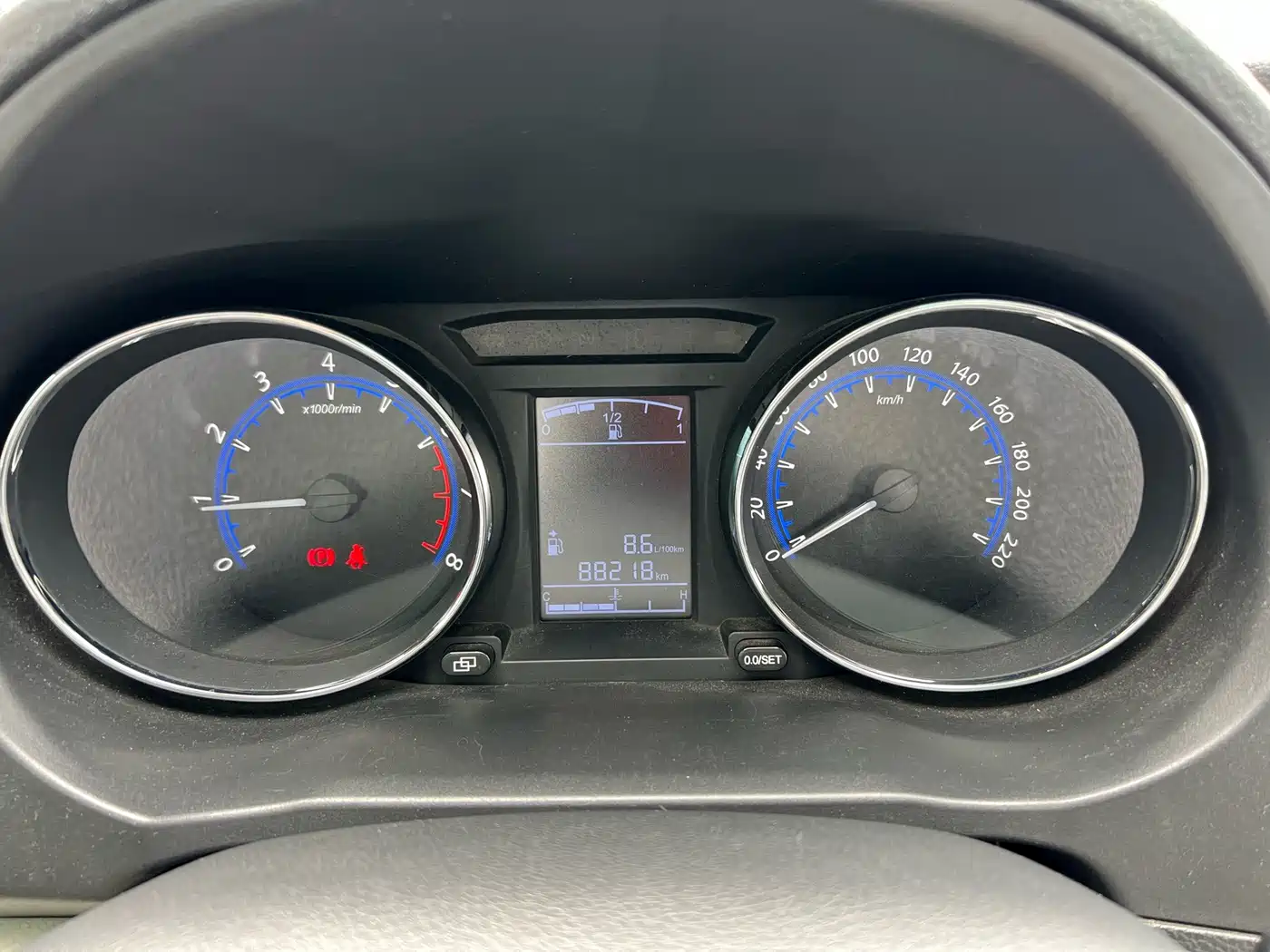 Dongfeng Fengxing Fengxing S500 2016 2016 1.6L Manual Premium
