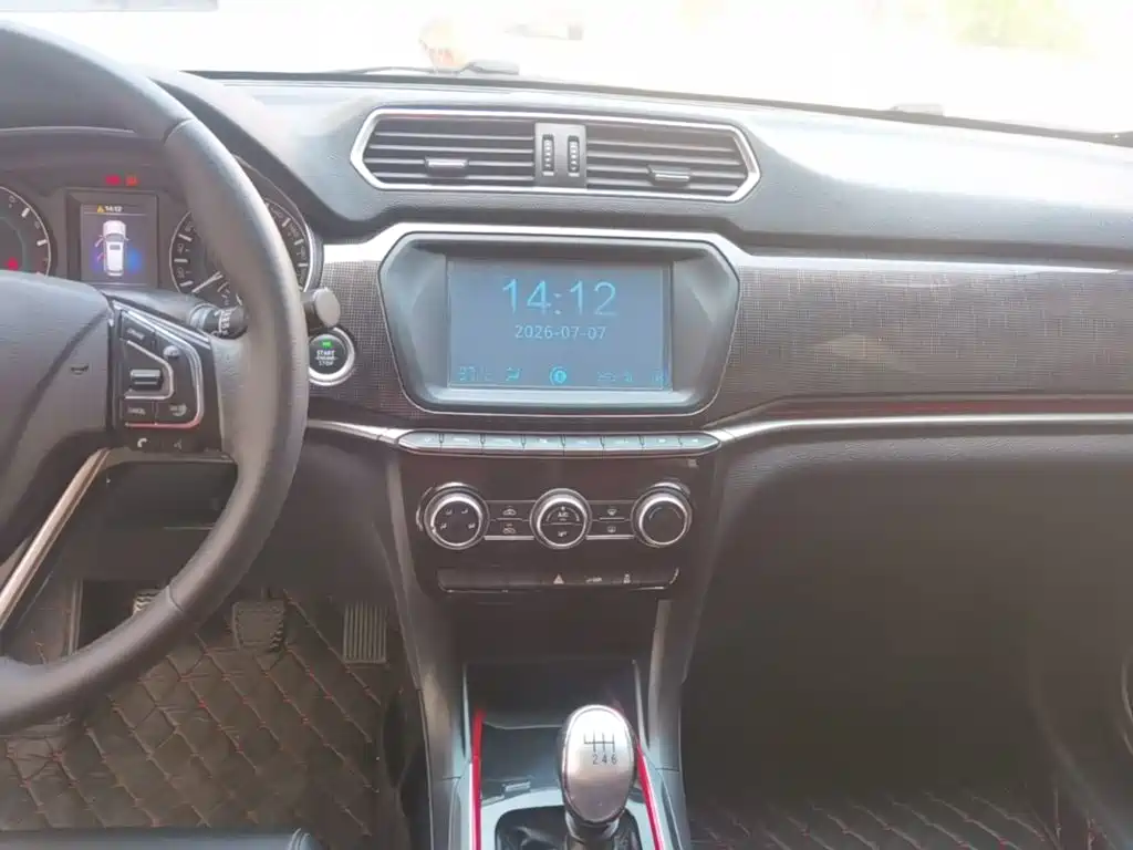 Фото 13 - Haval H2