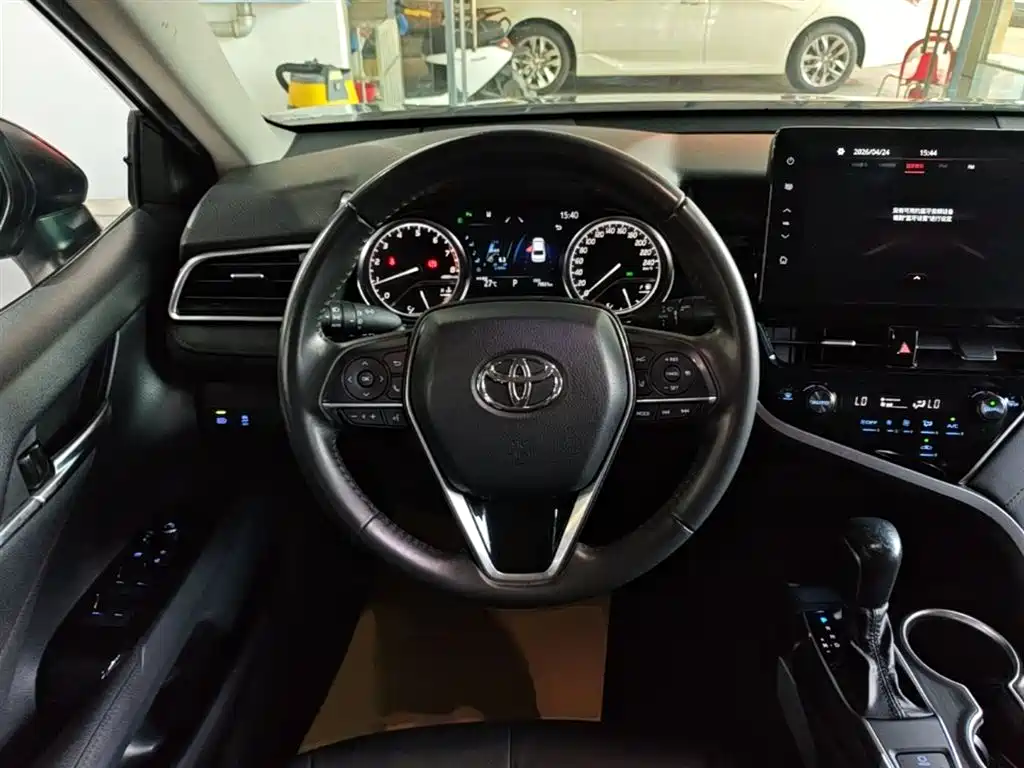 Toyota Camry 2021 2.0G Luxury Edition фото 11