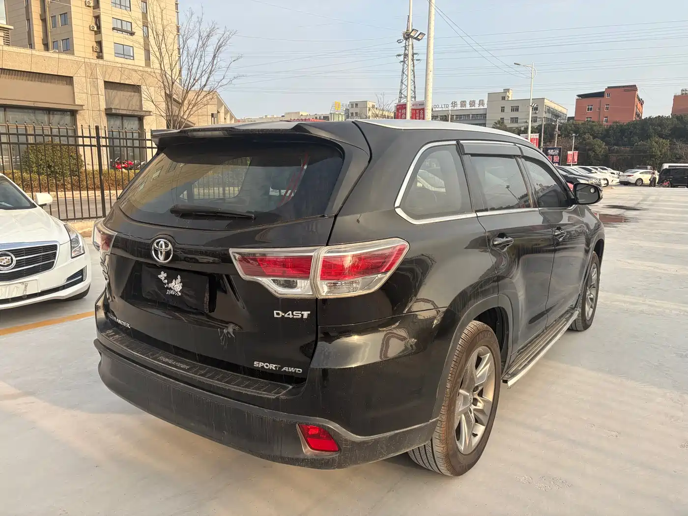 TOYOTA HIGHLANDER