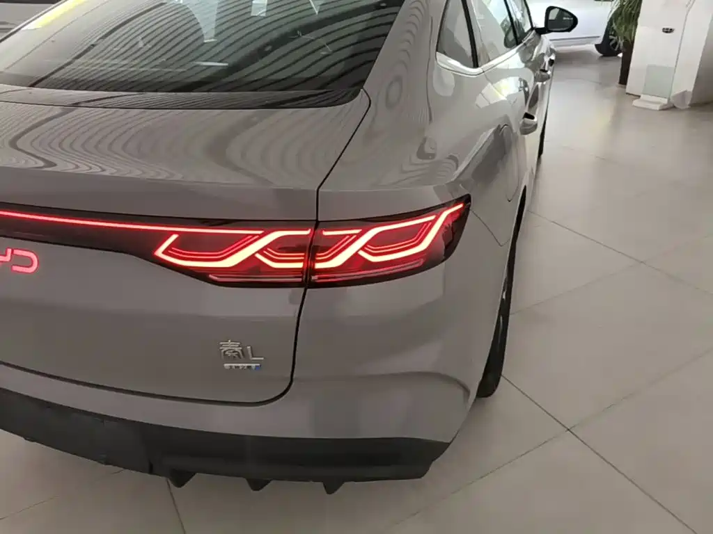 BYD Qin L 2026 2026 Model DM-i Smart Drive Edition 128KM Pioneer