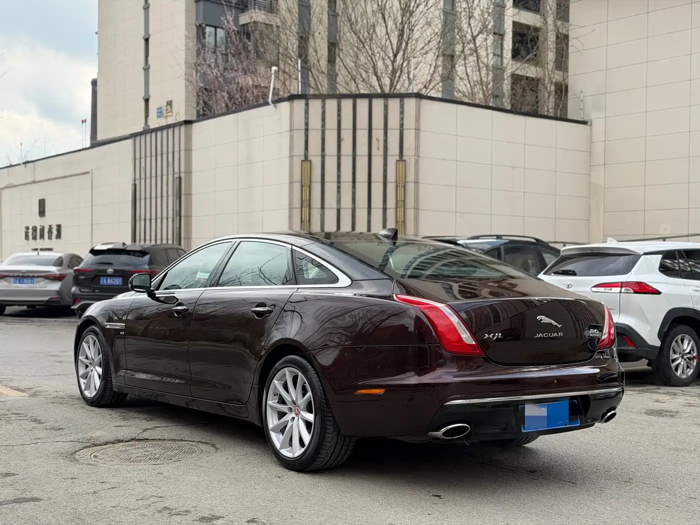 JAGUAR XJ