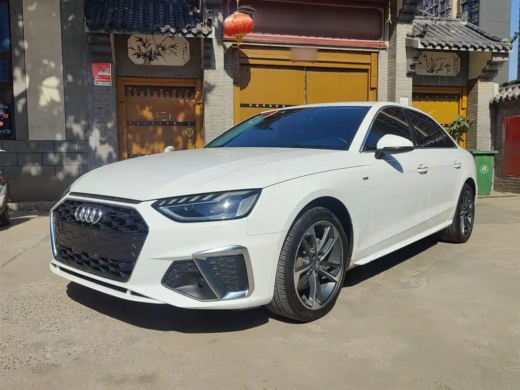 Audi A4L 2020 40 TFSI Fashion Dynamic Edition фото 3