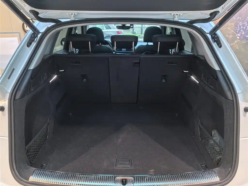 Audi Q5L 2022 40T Luxury Dynamic фото 7