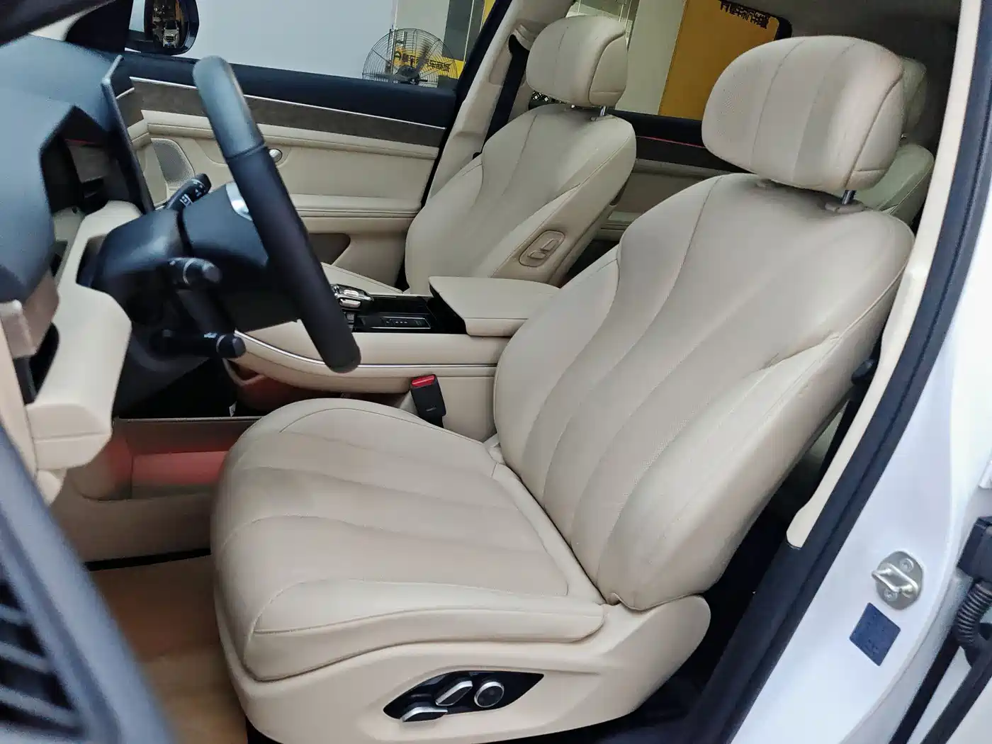 AITO Wenjie AITO M7 2022 1.5T AWD Luxury Edition фото 11
