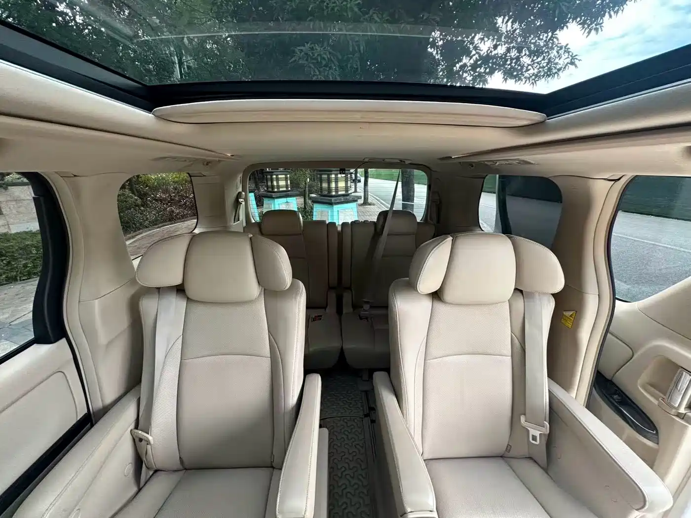 Toyota Alphard 2012 2.4L Luxury Edition фото 14
