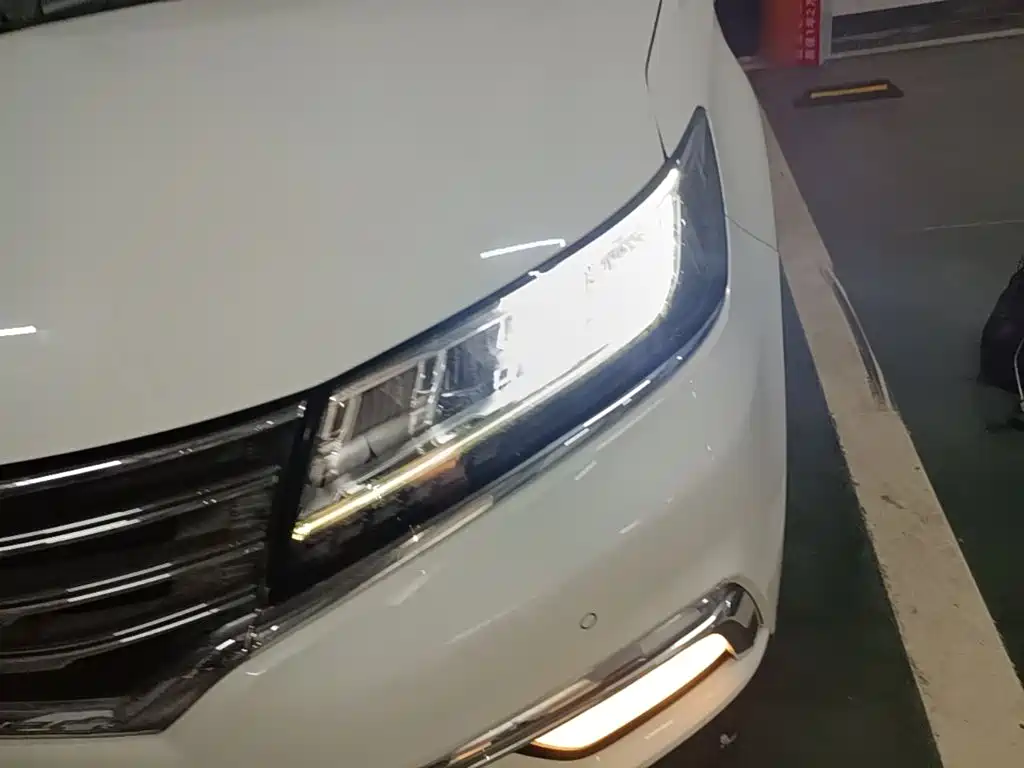 Roewe RX5 2017 2016 30T 4WD Automatic Internet Premium Edition