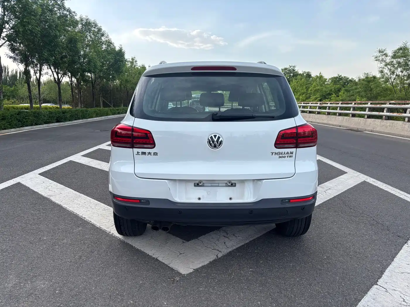 Volkswagen Tiguan 2015 1.8TSI Automatic 2WD Comfortline фото 8