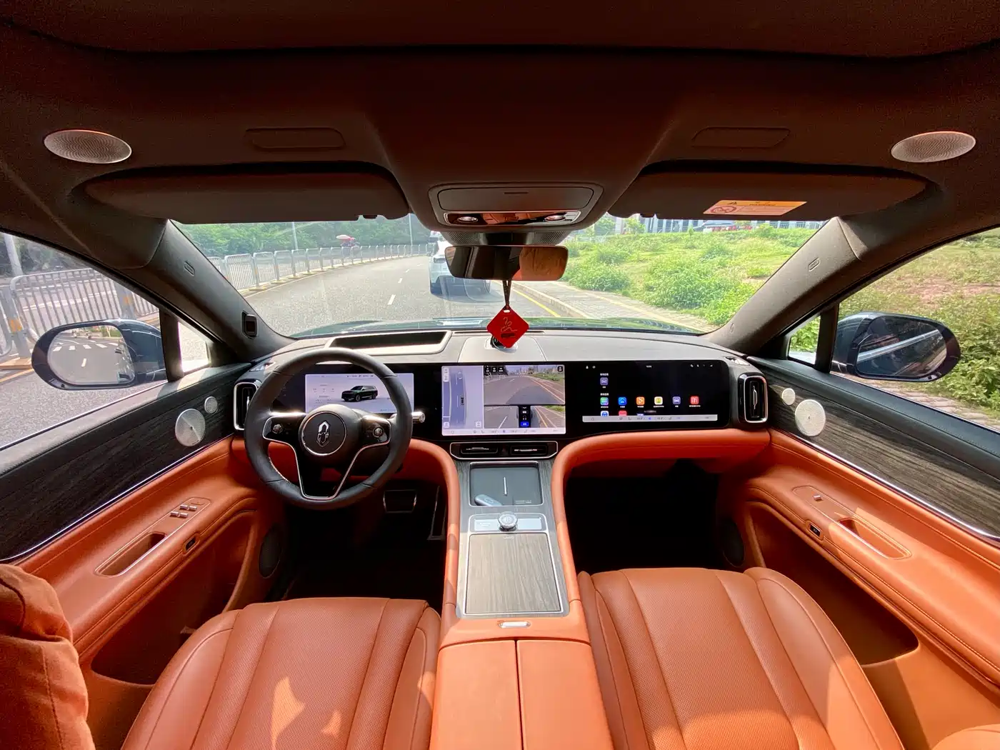 AITO Wenjie AITO M9 2024 Range Extender Max Edition 42kWh 6-seater фото 8
