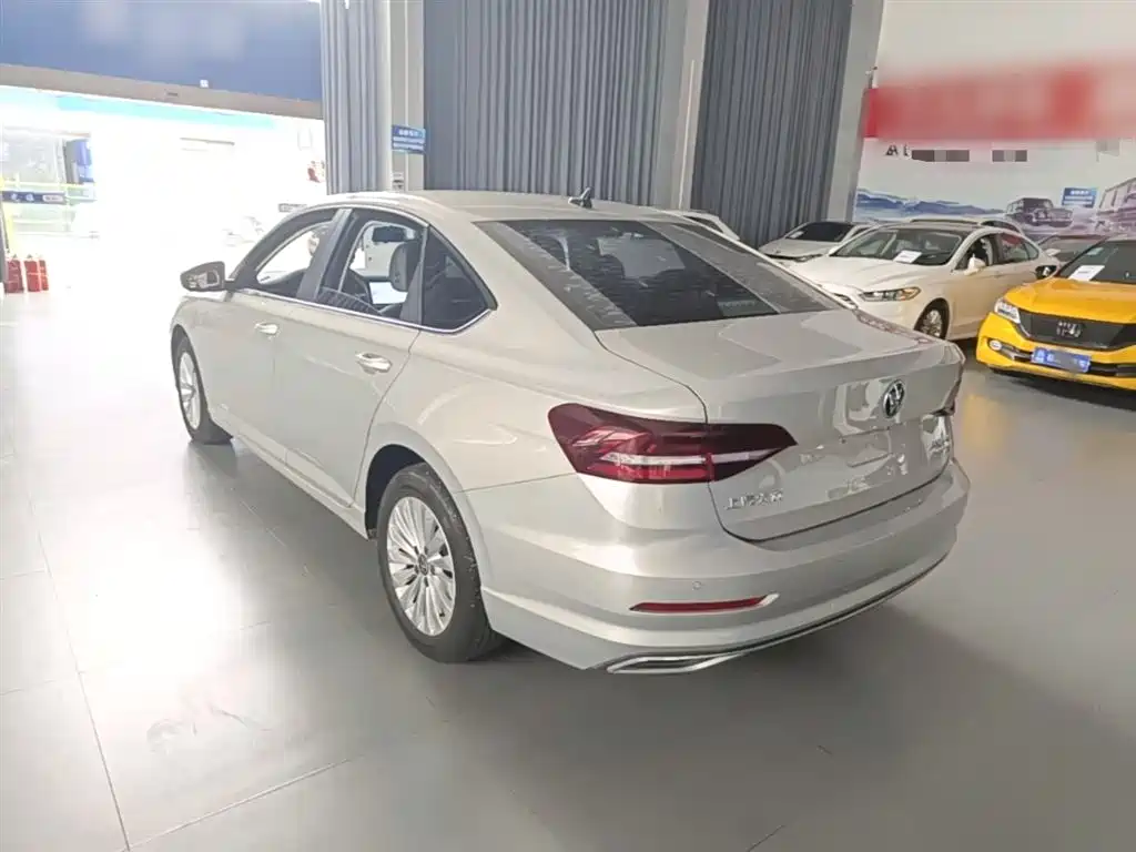Volkswagen Lavida 2022 280TSI DSG Comfort Edition фото 5