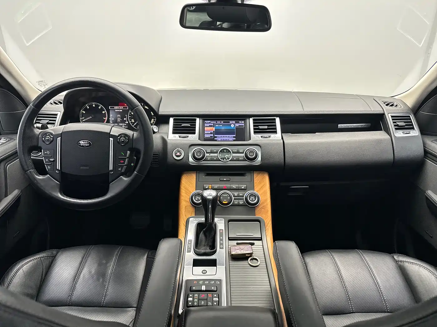 Land Rover Range Rover Sport 2013 5.0 NA V8 HSE фото 39