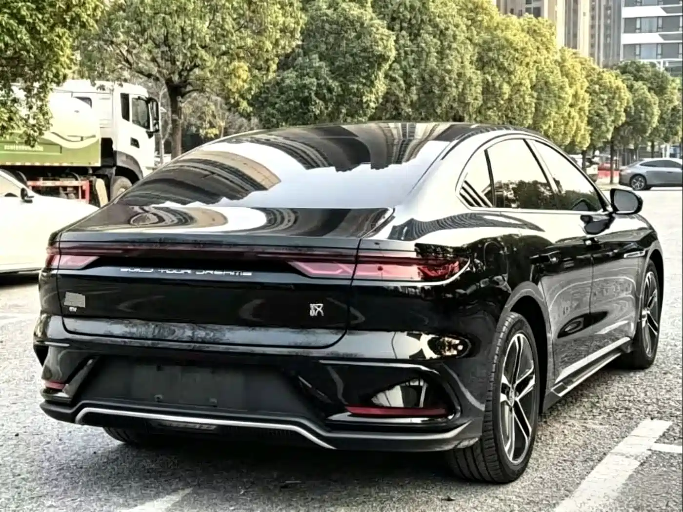BYD Han 2023 EV Champion Edition 605KM FWD Premium фото 9