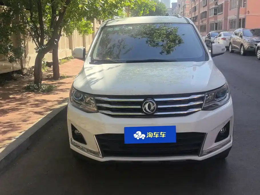 Dongfeng Fengxing Fengxing SX6 2020 2019 1.5T CVT Comfort China V