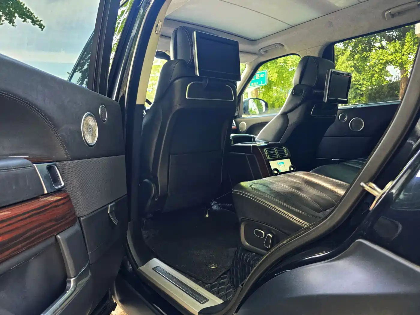 Land Rover Range Rover 2015 5.0 SC V8 AB Prestigious Genesis Extended Edition фото 15