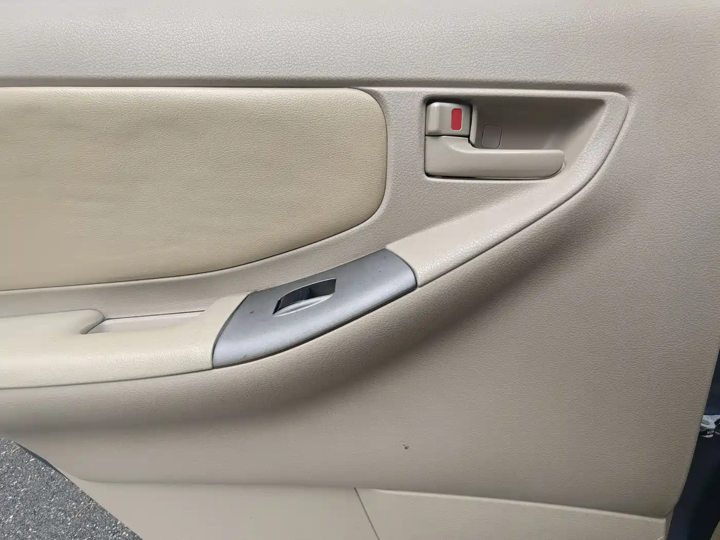 Toyota Corolla 2013 1.6L Automatic Luxury фото 18