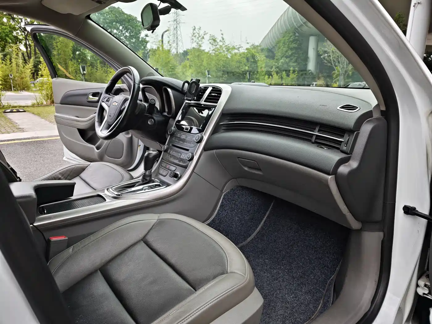 Chevrolet Malibu 2014 2.4L Automatic Luxury фото 7