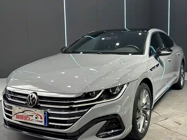 Volkswagen CC 380TSI, Яркий