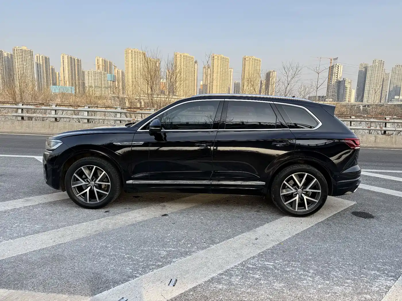 Volkswagen Touareg 2019 3.0TSI Sharp Edge Edition China VI фото 11
