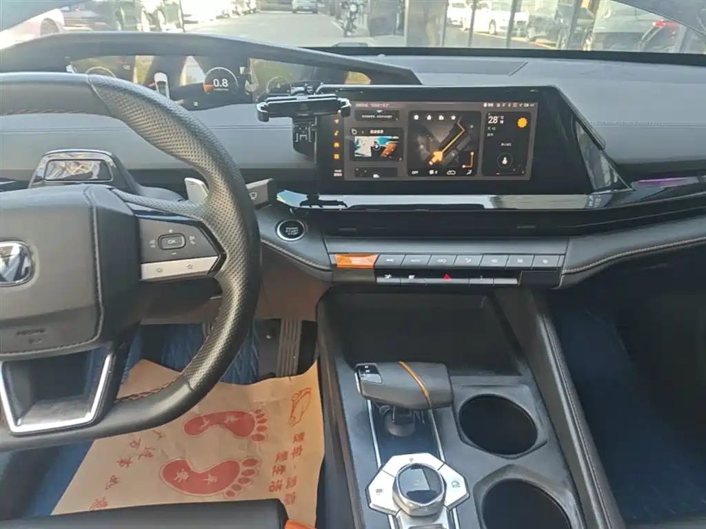 CHANGAN UNI-V