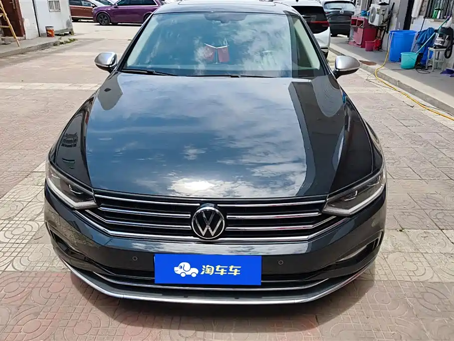 Volkswagen Magotan 2021 330TSI DSG 30th Anniversary Edition фото 2