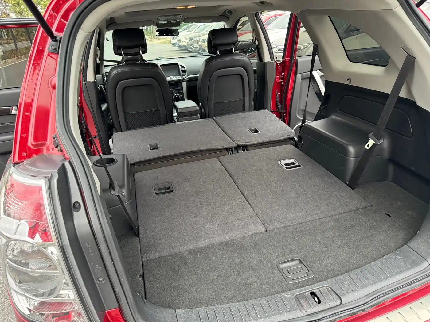 Chevrolet Captiva 2014 2.4L 2WD Urban 7-seater фото 10