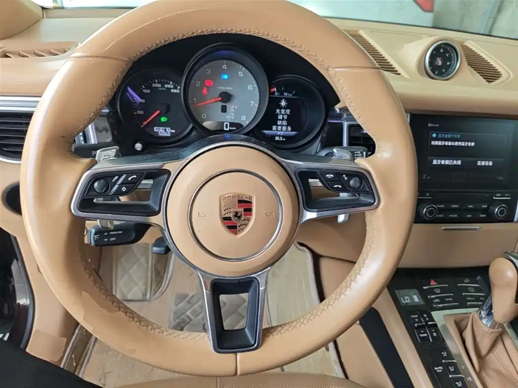 Porsche Macan 2016 Macan S 3.0T фото 11