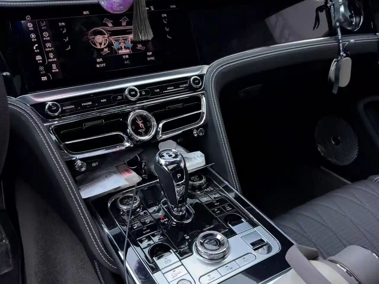 BENTLEY FLYING SPUR PLUG IN HYBRID