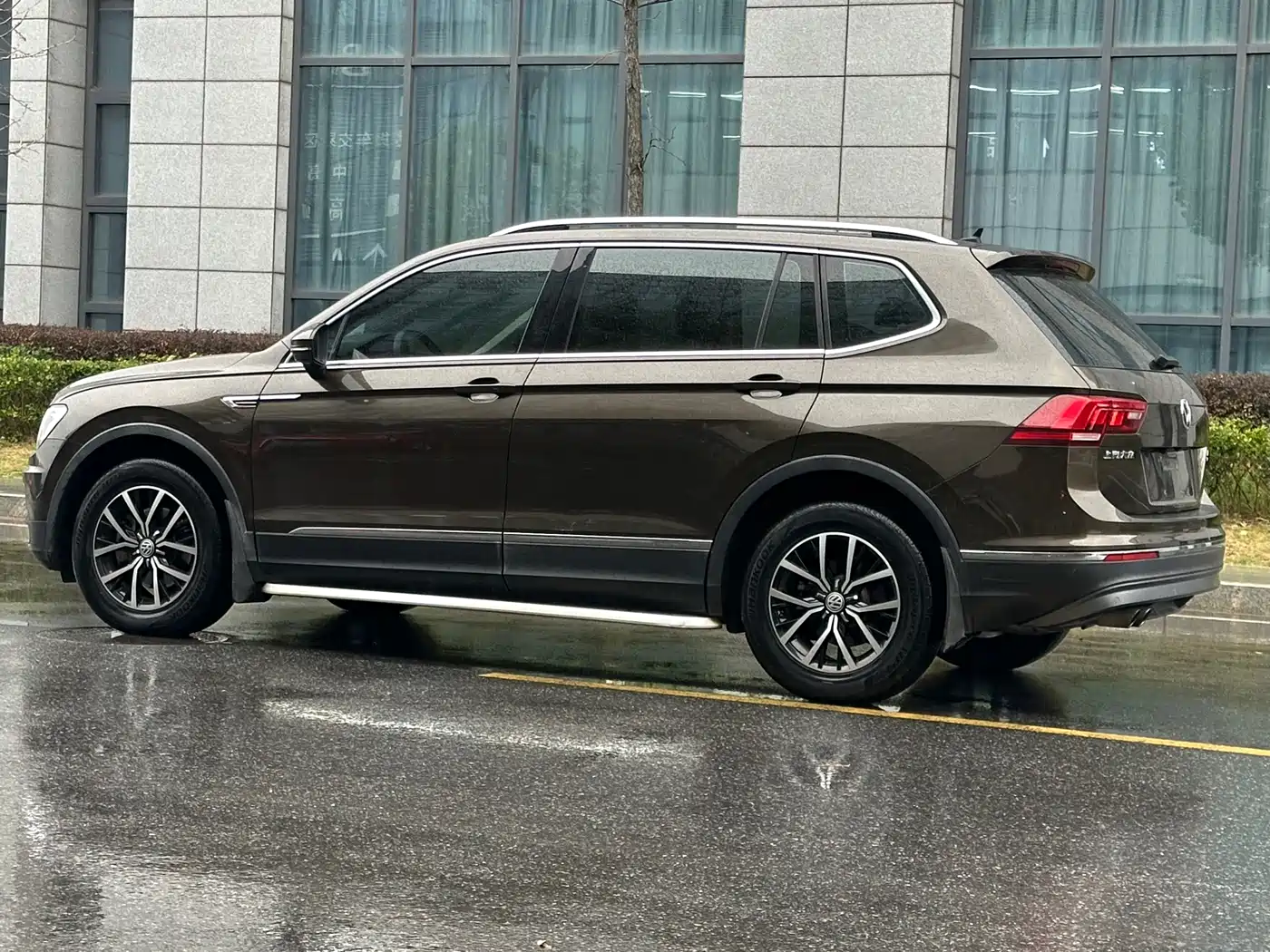 Volkswagen Tiguan L 2018 330TSI Automatic 2WD Luxury Edition фото 12