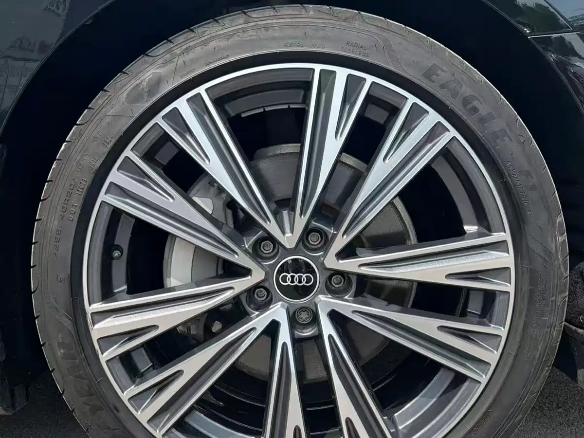 Audi A6L 2024 45 TFSI Premium Dynamic фото 14