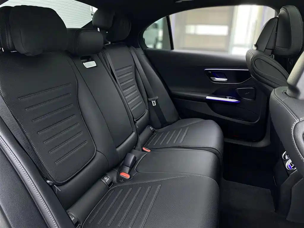 Mercedes-Benz C-Class 2023 Facelift C 260 L Sport Edition фото 10
