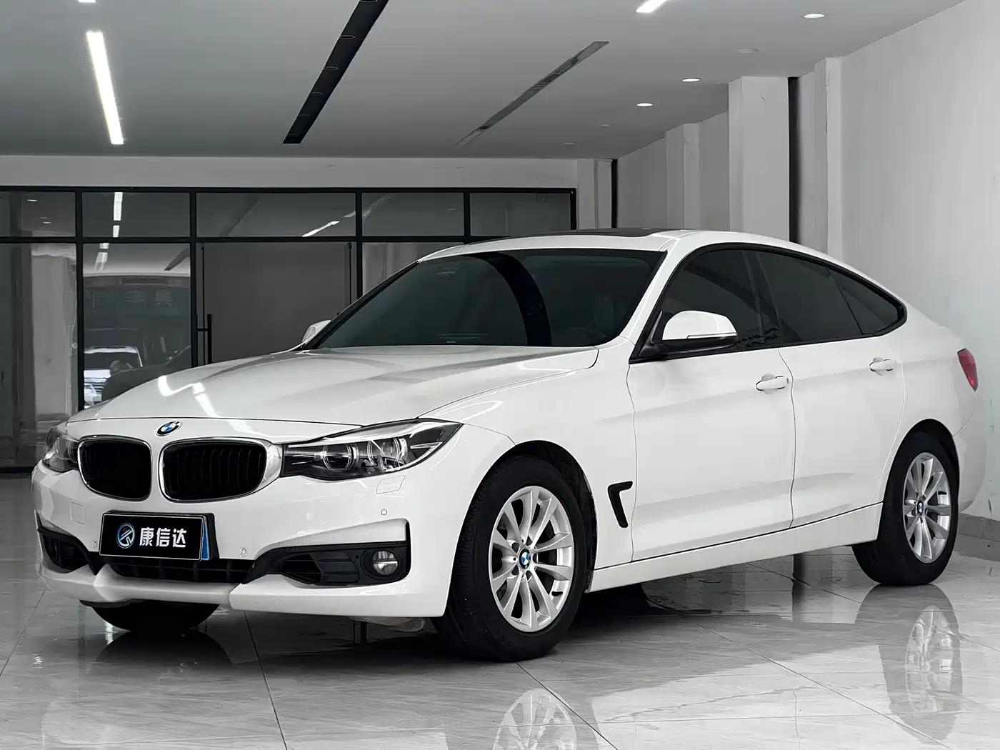 BMW 3 Series GT 2017 320i Fashion