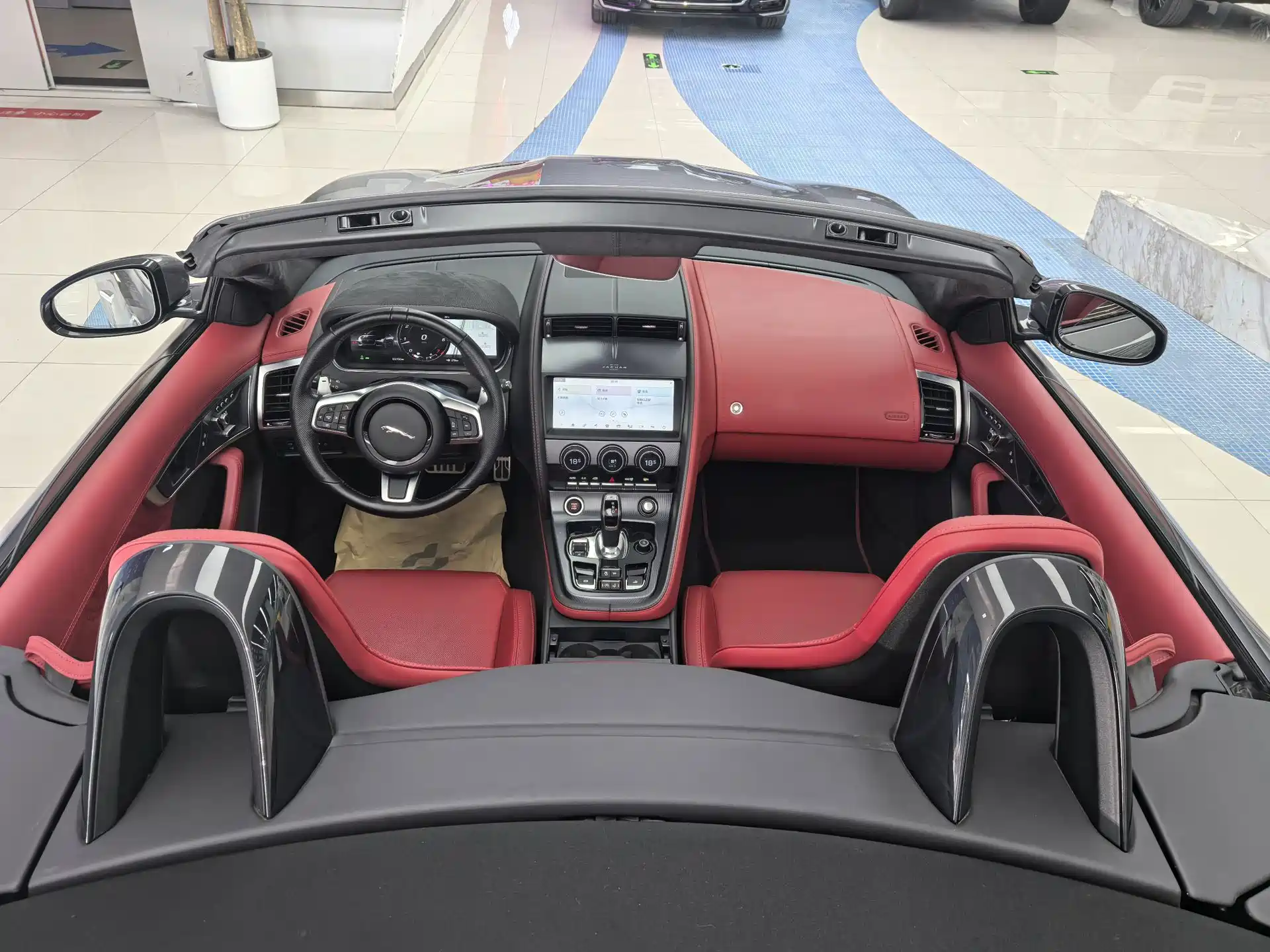 Фото 14 - Jaguar F-TYPE