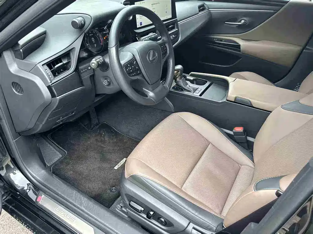 Lexus ES 2022 200 Excellence Edition фото 7