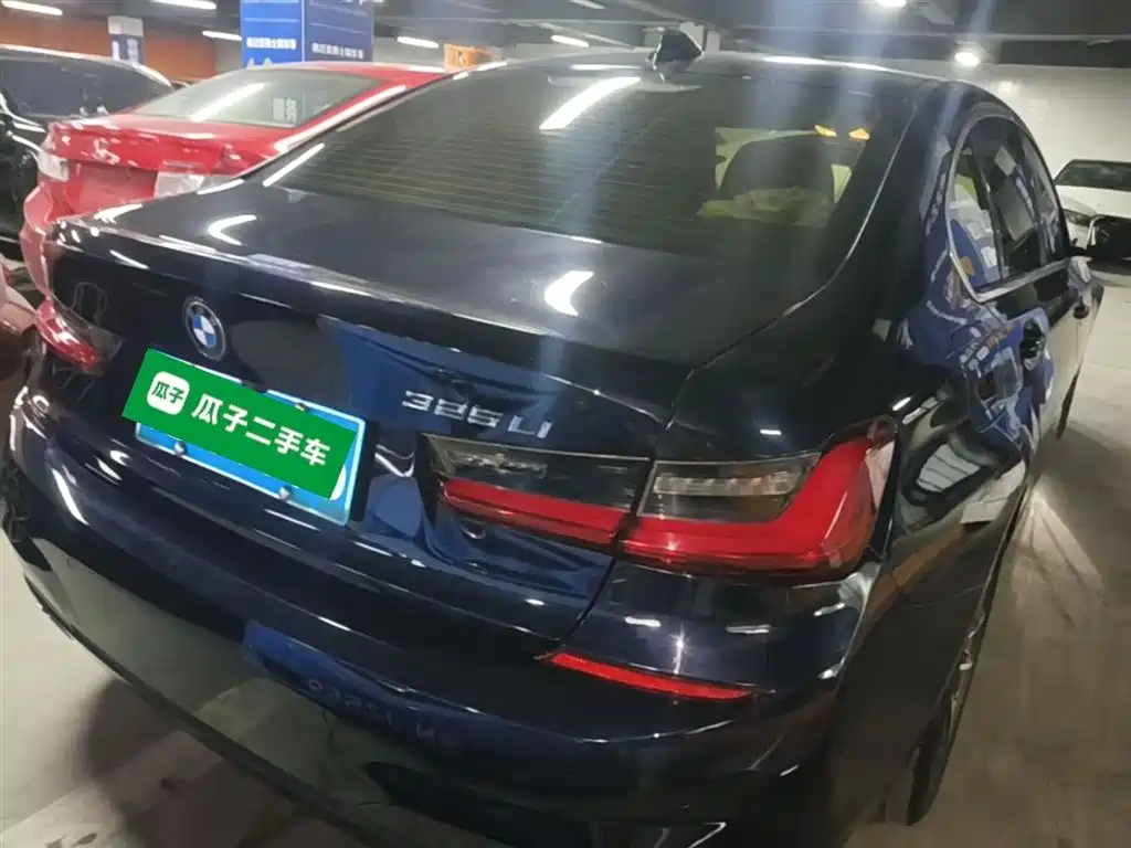 BMW 3 Series 2021 325Li M Sport Package фото 7