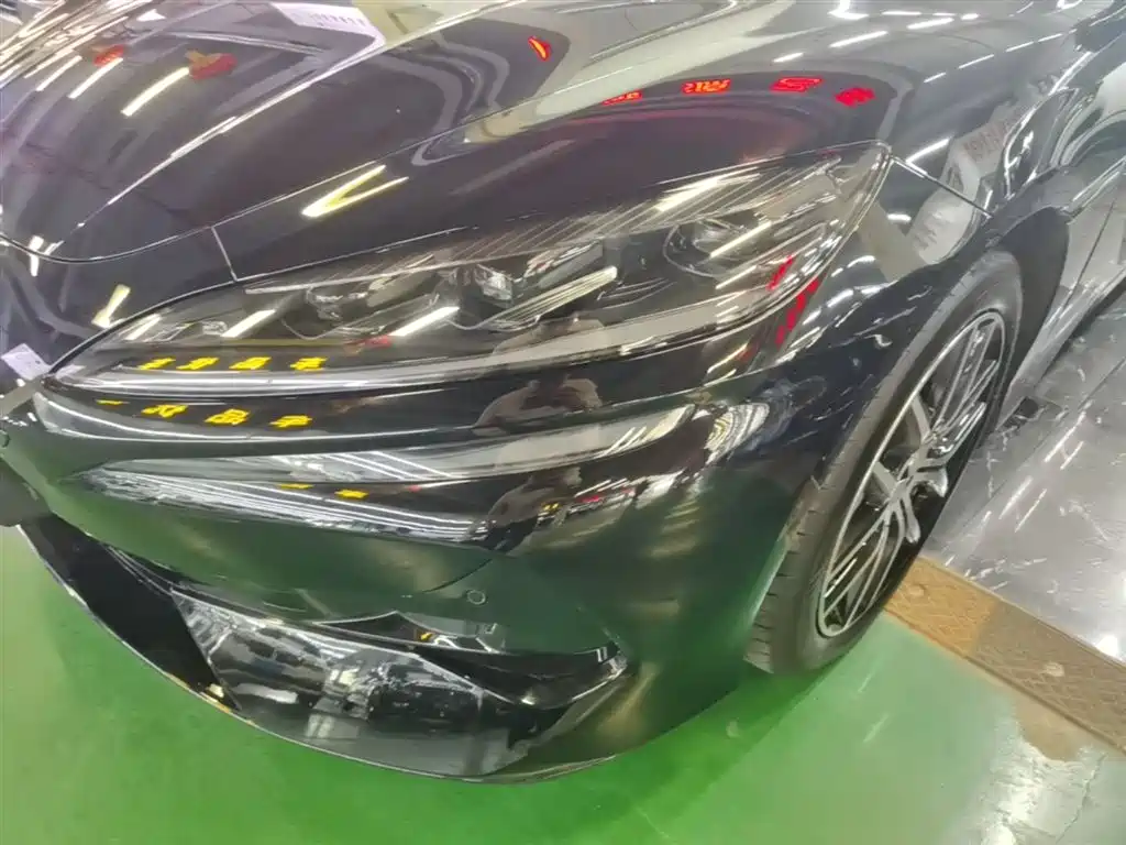 Denza Z9 2024 Model 1100km AWD Max Edition фото 24