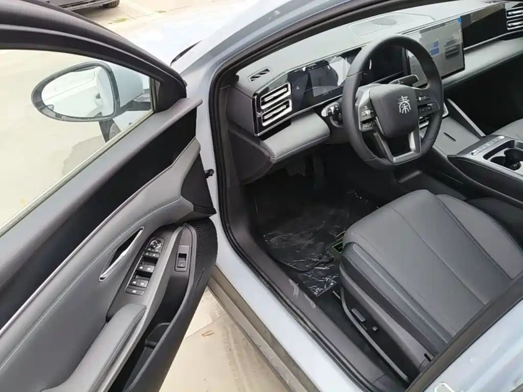 BYD Qin L 2026 2026 Model DM-i Smart Drive Edition 128KM Pioneer