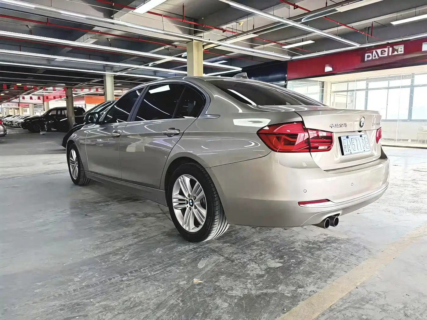 BMW 3 Series 2017 320Li Fashion фото 8